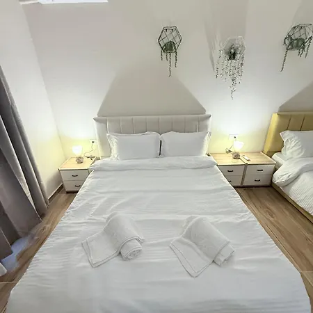 Elia 3 Boulevard Apartment *