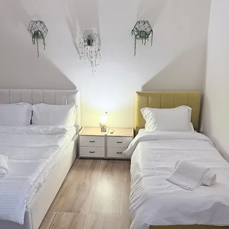 Elia 3 Boulevard 公寓 地拉那